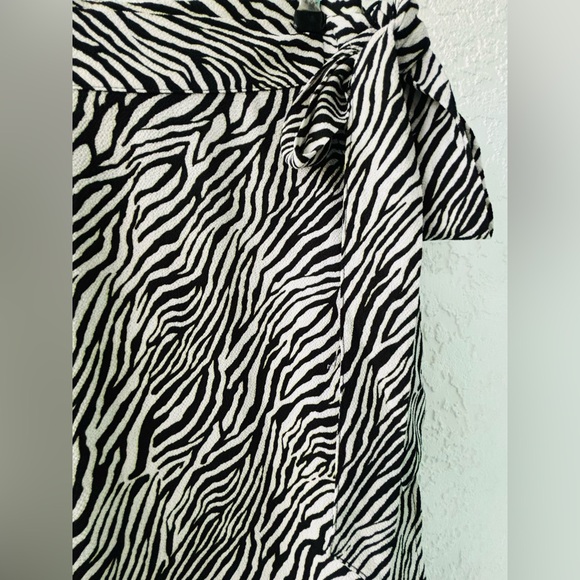 Classic full wrap skirt - Picture 3 of 7